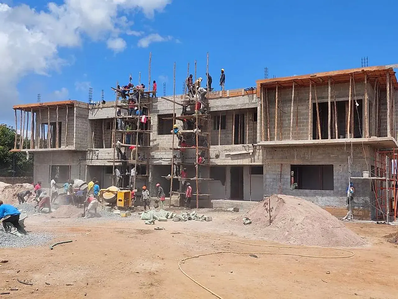 Conjunto residencial em construção